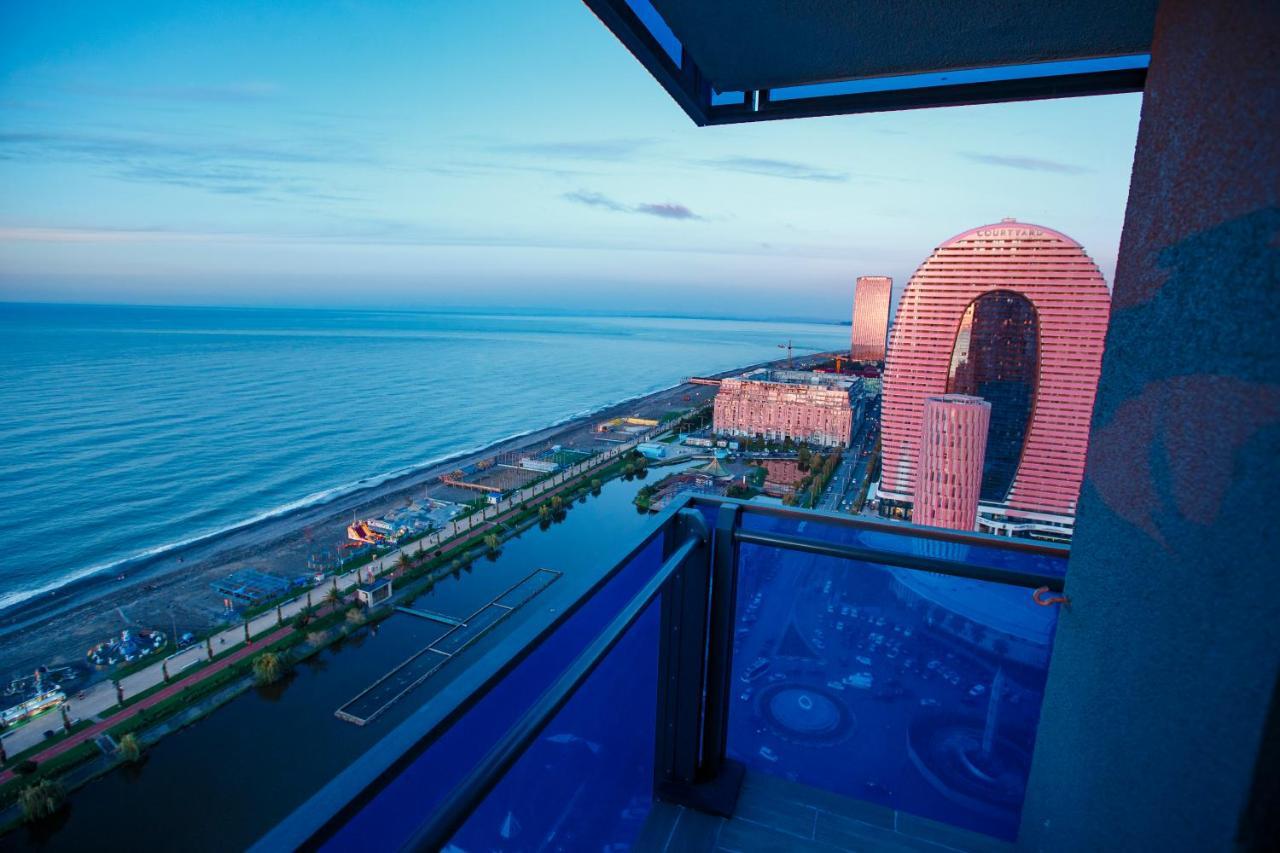 Orbi City Luxury Suite Batumi Exterior photo