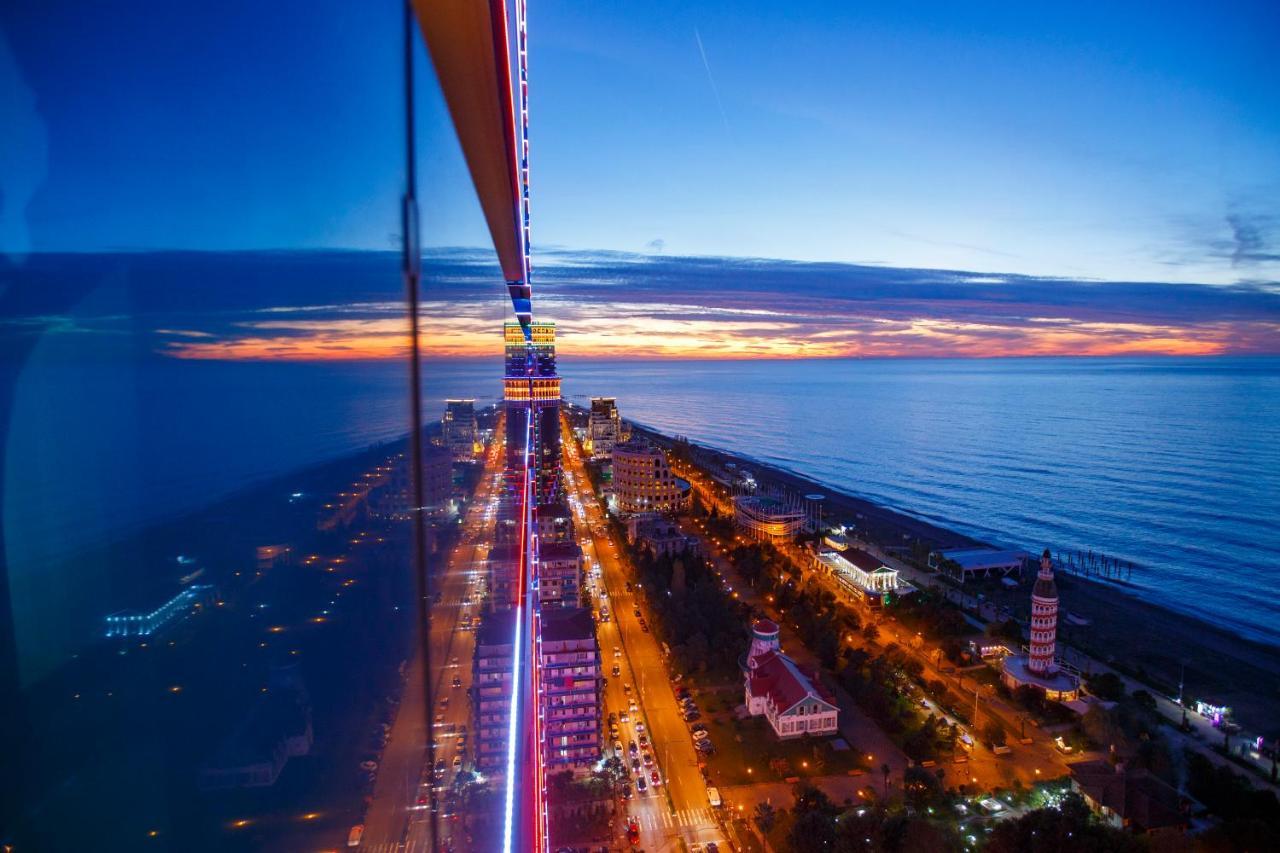 Orbi City Luxury Suite Batumi Exterior photo