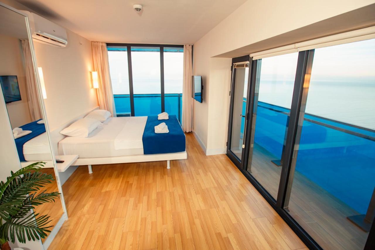 Orbi City Luxury Suite Batumi Exterior photo