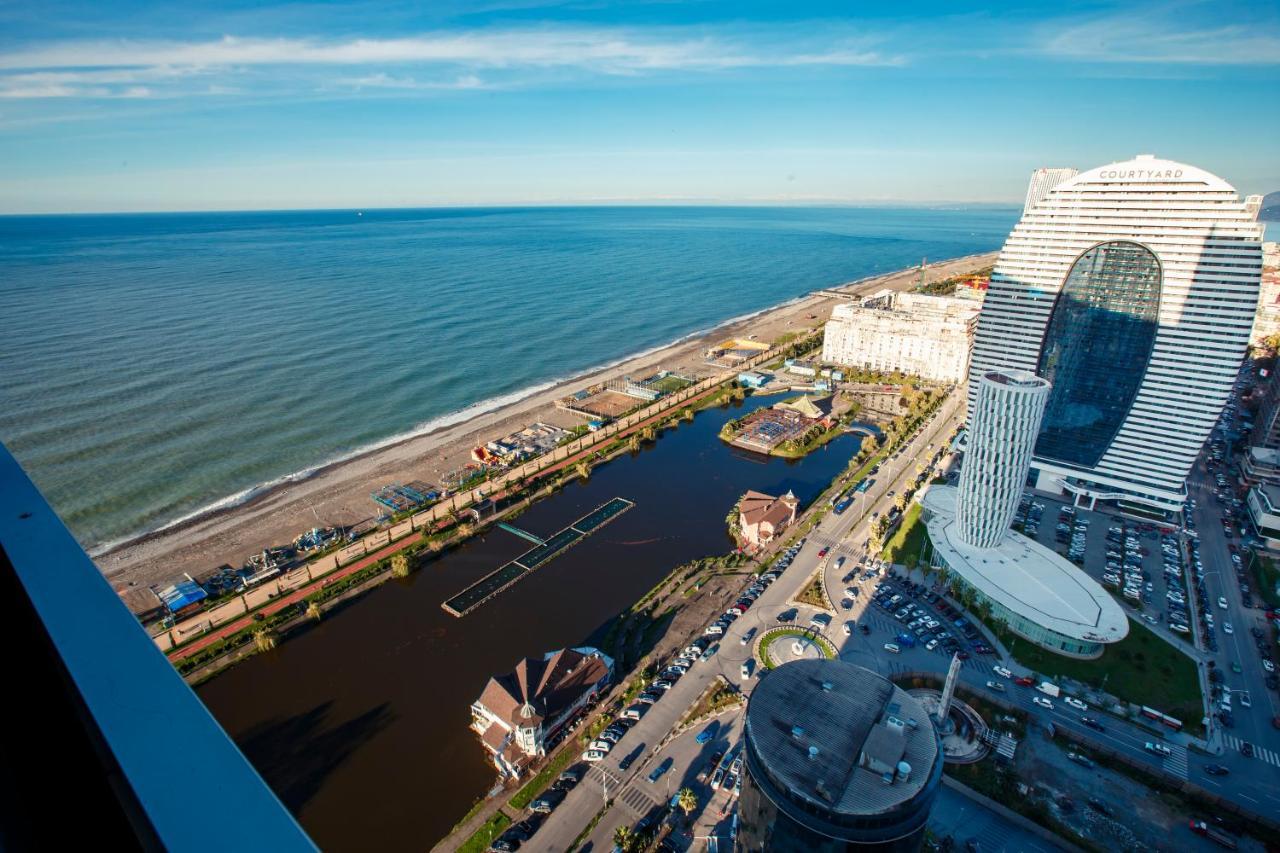 Orbi City Luxury Suite Batumi Exterior photo