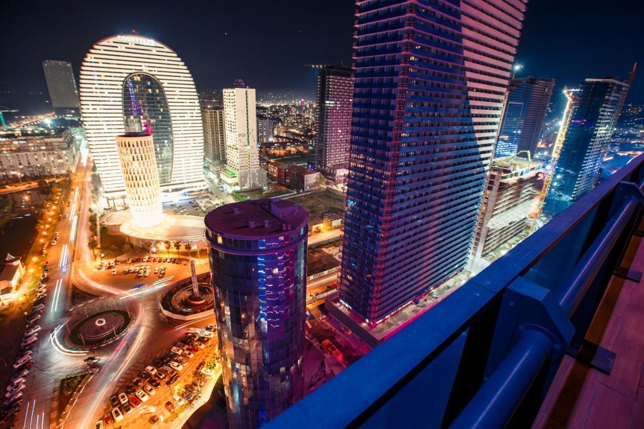 Orbi City Luxury Suite Batumi Exterior photo