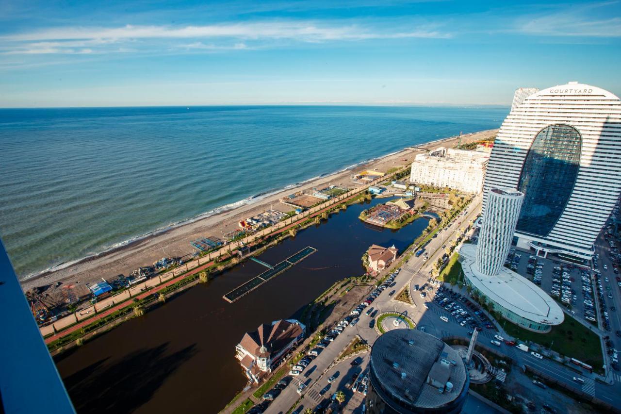 Orbi City Luxury Suite Batumi Exterior photo